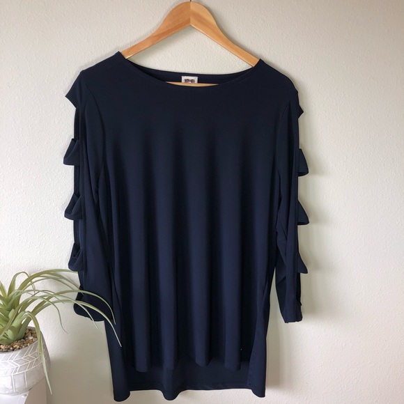 Anne Klein Tops - Anne Klein cutout sleeve sweater 🌸